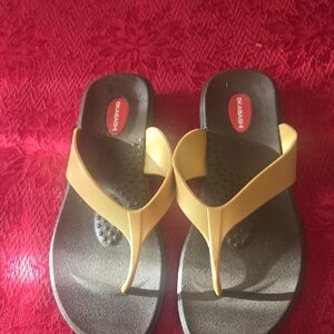 Okabashi Women's Mustard Yellow Thong Sandals
